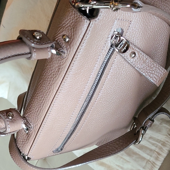Salvatore Ferragamo Gancini lock bag - Picture 3 of 3